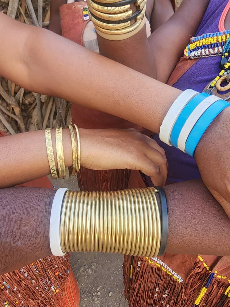 Local jewellery during a cultural encounter